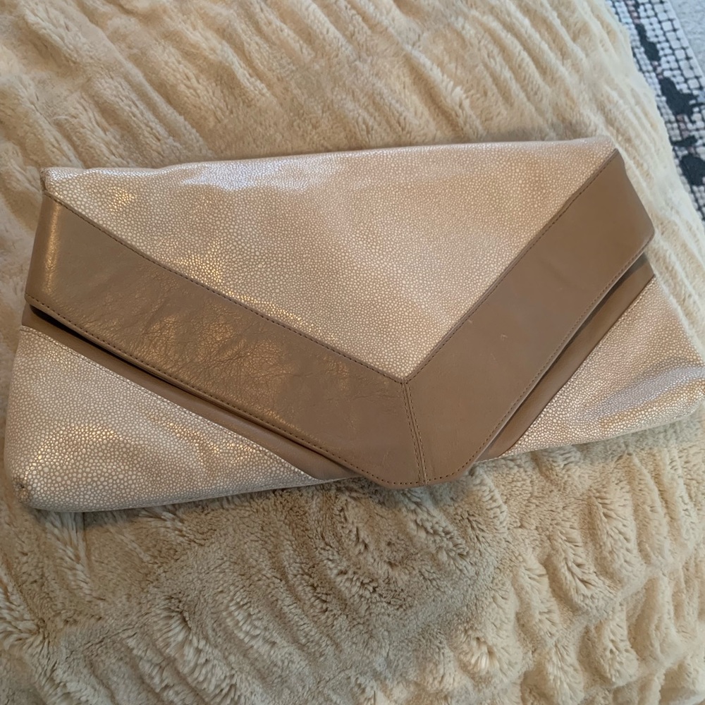 Foley + Corinna Georgina Large Clutch Tan no chain - Picture 2 of 7